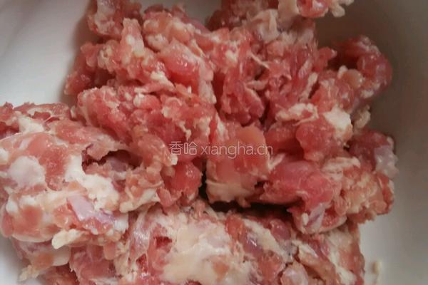 羊肉白菜水饺的做法图解1