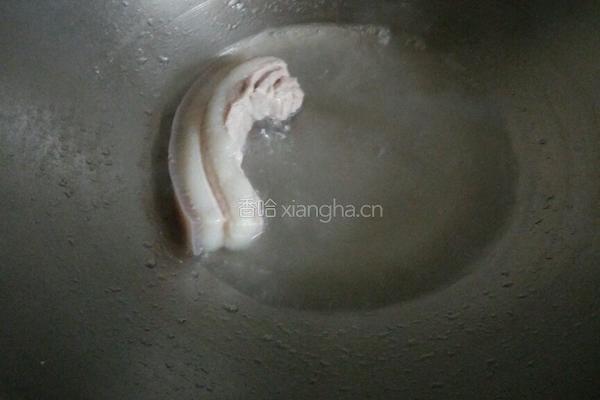 栗子四季豆红烧肉的做法图解1