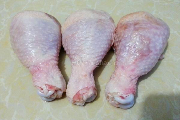 煎鸡腿肉的做法图解1