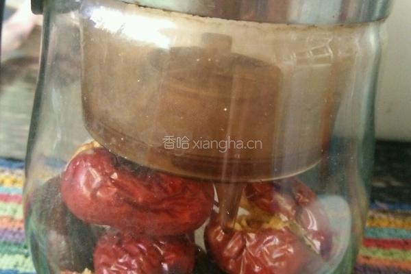 桂圆红枣茶的做法图解3