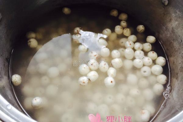 自制莲蓉馅的做法图解1