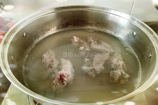 猪骨山药汤的做法图解3