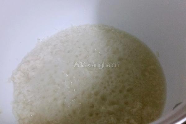 鸡蛋米酒的做法图解2