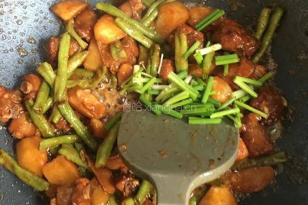 排骨炖豆角土豆的做法图解9