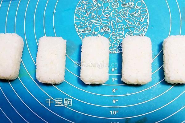鱼籽寿司的做法图解3