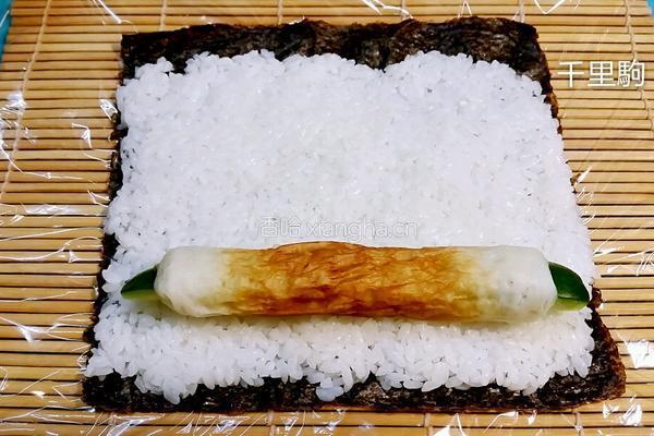 紫菜卷寿司的做法图解5