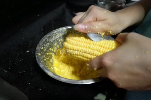 玉米羹的做法图解1