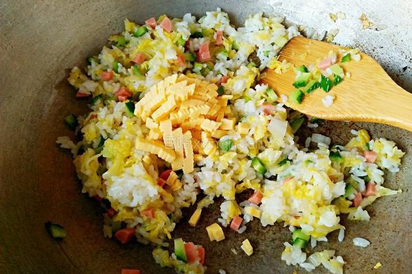 芝士炒饭的做法图解7
