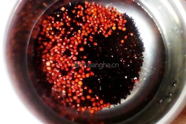 黑米红豆汤的做法图解1