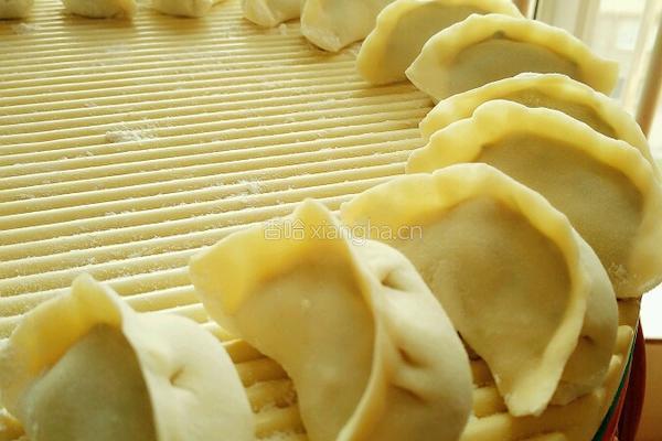 油菜虾仁水饺的做法图解15