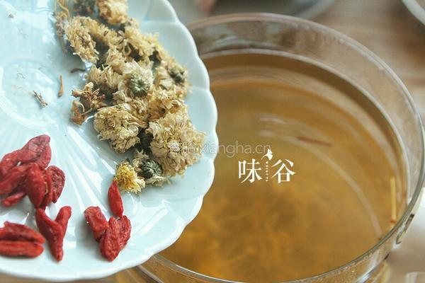 金银花菊花茶的做法图解3