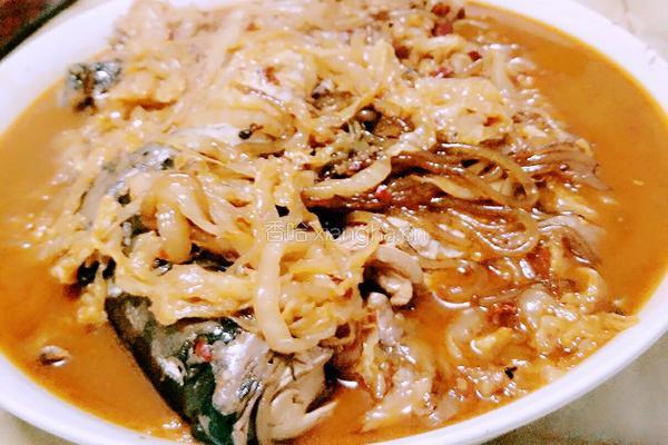 酸菜鲤鱼的做法图解7