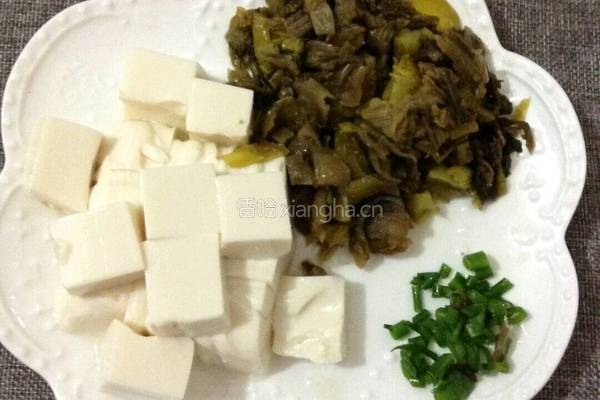 咸菜豆腐汤的做法图解2