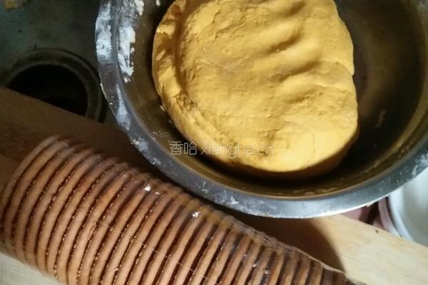 南瓜饼的做法图解1