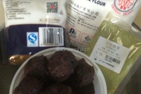抹茶红豆糯米糍的做法图解1