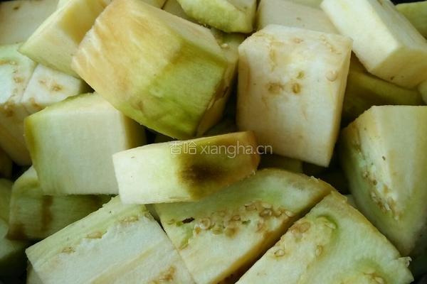 碎肉茄子的做法图解3