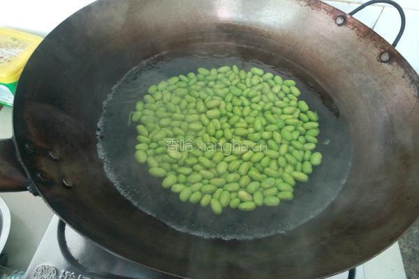 榨菜炒毛豆的做法图解4
