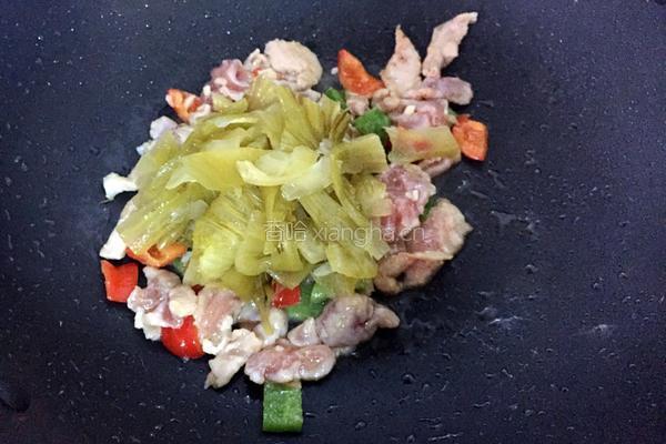 咸菜炒猪肉的做法图解5