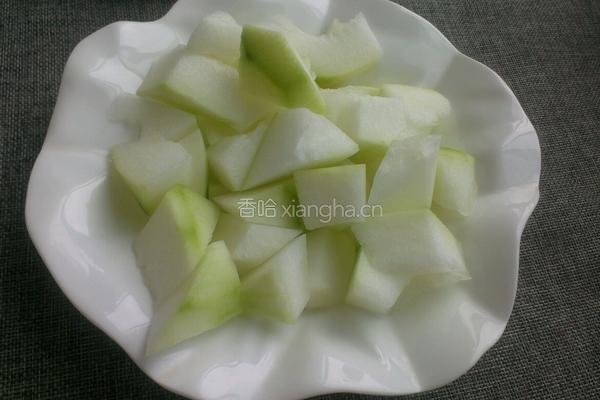 蛤蜊炒冬瓜的做法图解1
