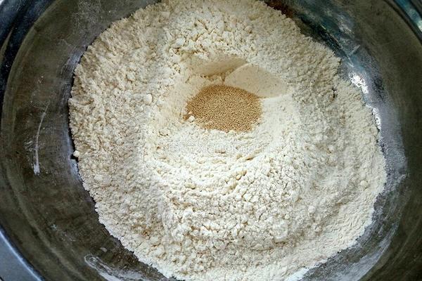 豆沙荞麦饼的做法图解2