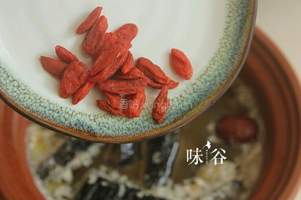 灵芝煲瘦肉的做法图解4