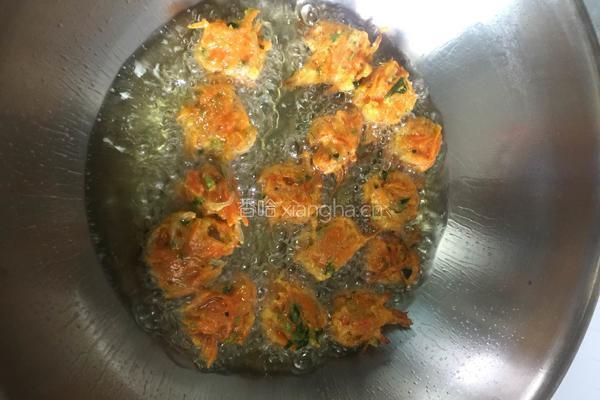 胡萝卜粉丝小丸子的做法图解8