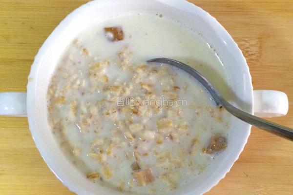 水果燕麦牛奶的做法图解3
