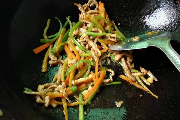 青椒肉丝的做法图解5