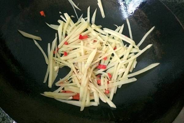 土豆白菜汤的做法图解3