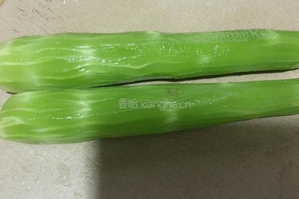 莴笋木耳炒鸡蛋的做法图解1