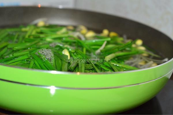 韭菜豆芽的做法图解5