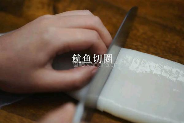 番茄海鲜面的做法图解1