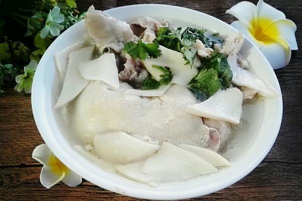杏鲍菇鸡腿汤的做法图解7