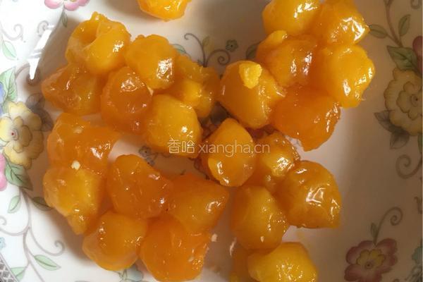 豆蓉蛋黄月饼的做法图解3