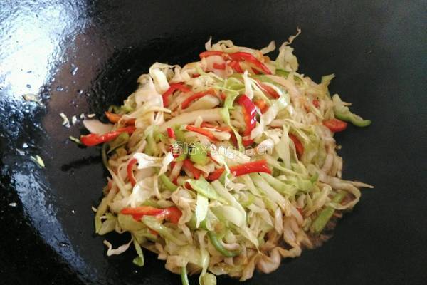 圆白菜焖饼的做法图解6