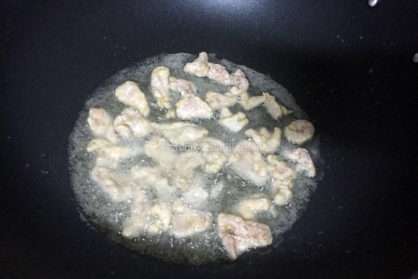 椒盐肉片的做法图解5