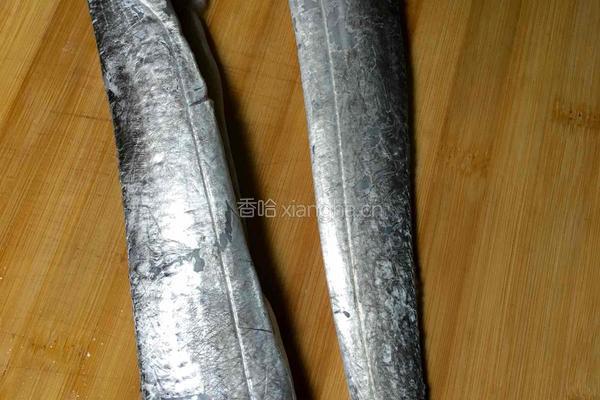 蒸海鱼的做法图解1