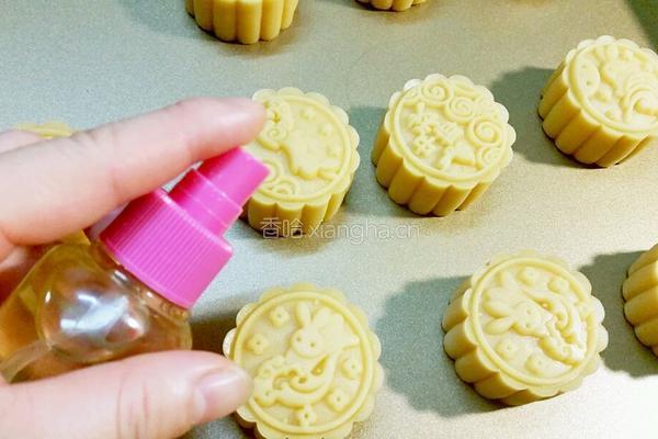 奶黄月饼的做法图解10
