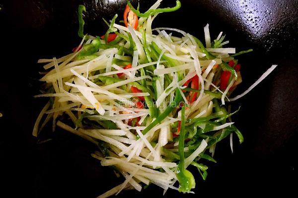 土豆丝炒鸡蛋的做法图解4