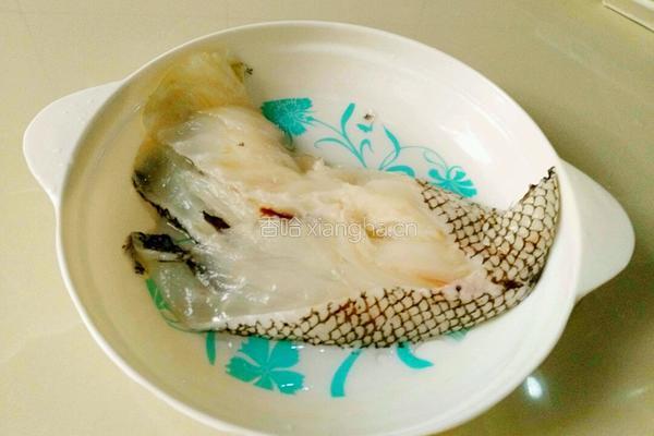 鳕鱼炖茄子的做法图解1