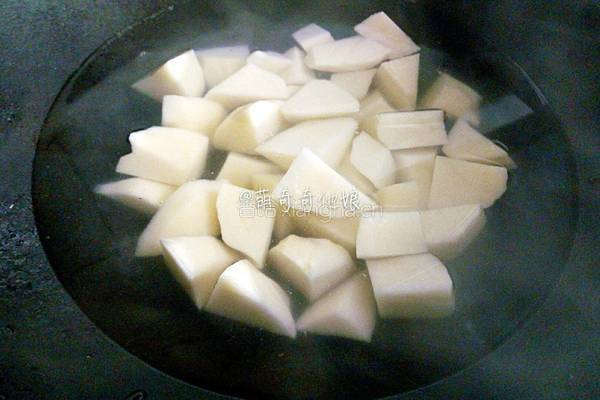 铁板孜然土豆块的做法图解3