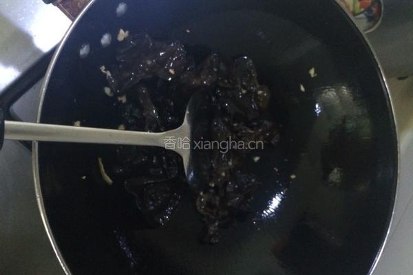 木耳白菜的做法图解6