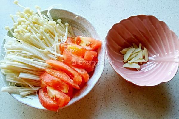 西红柿金针菇的做法图解2