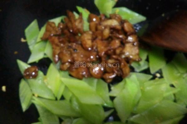 青笋炒肉的做法图解10