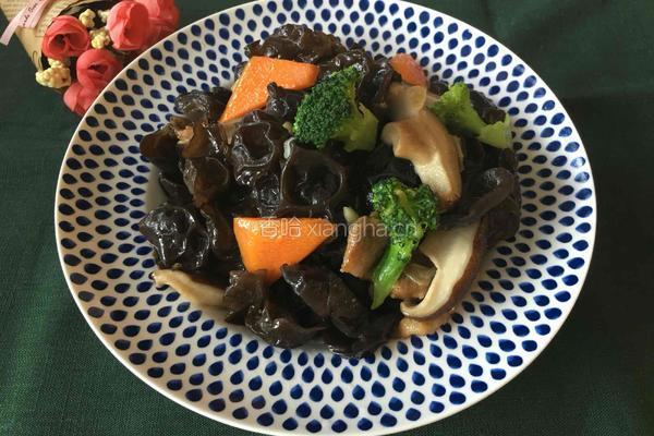 香菇木耳炒肉的做法图解13
