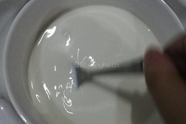 蜂蜜酸奶的做法图解3