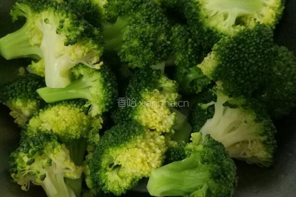 凉拌西兰花的做法图解5