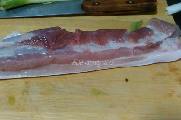五花肉炒腐竹的做法图解2