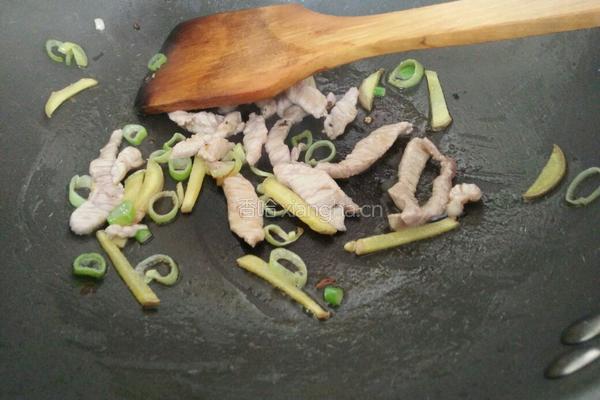肉丝豆腐猪血汤的做法图解3