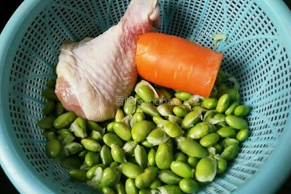 红烧毛豆米的做法图解1